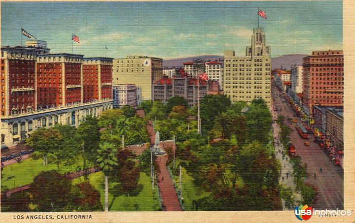 LOOKING NORTH ACROSS PERSHING SQUARE, SHOWING LOS ANGELES BILTMORE
