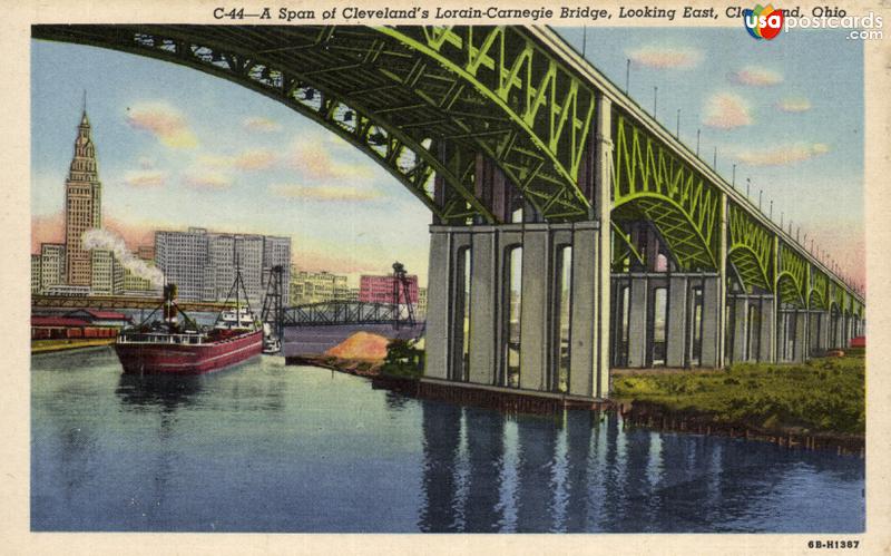 A Apan of Cleveland´s Lorain-Carnegie Bridge