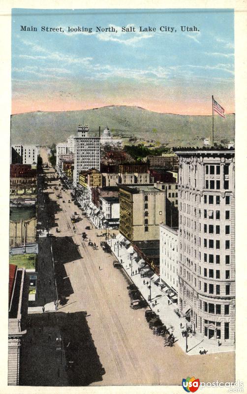 Main Street, looking North