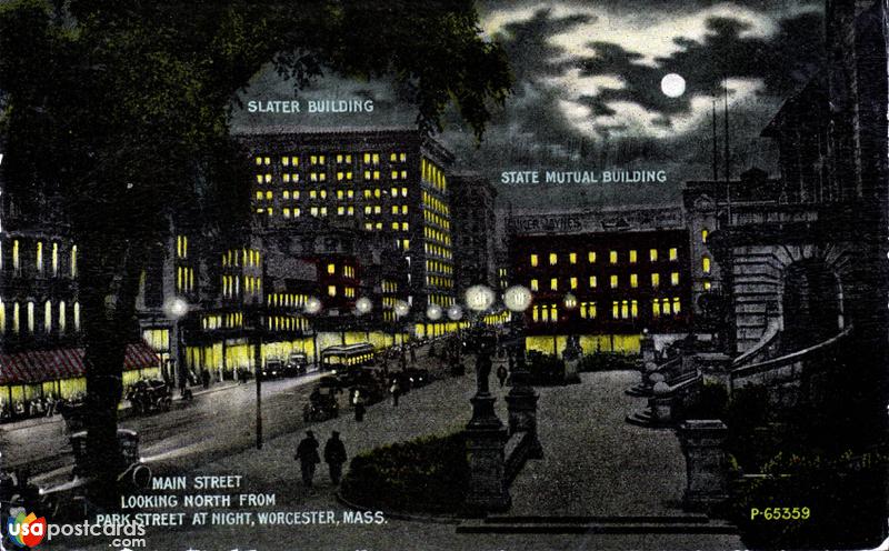 Main Street, looking North from Park Street at night