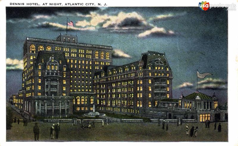 Dennis Hotel, at nigh