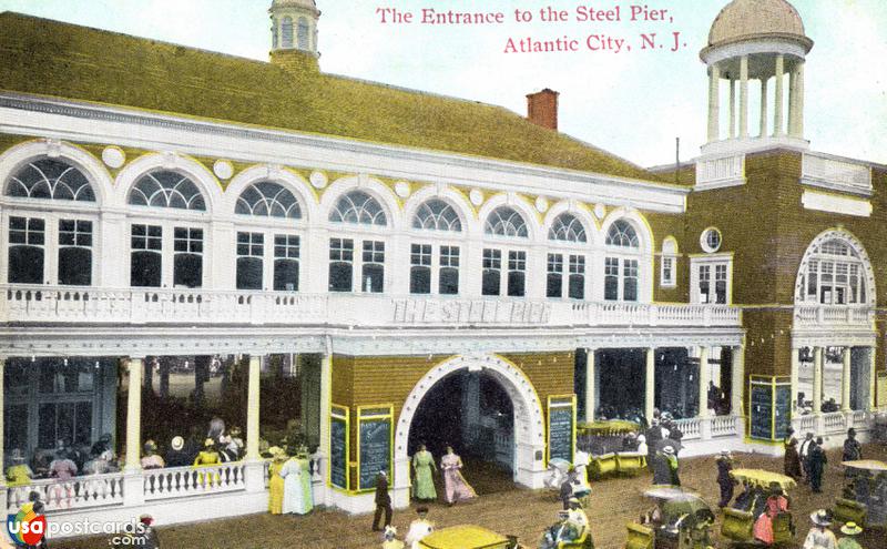 The entrance to the Steel Pier
