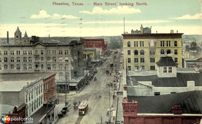 Main Street, looking North