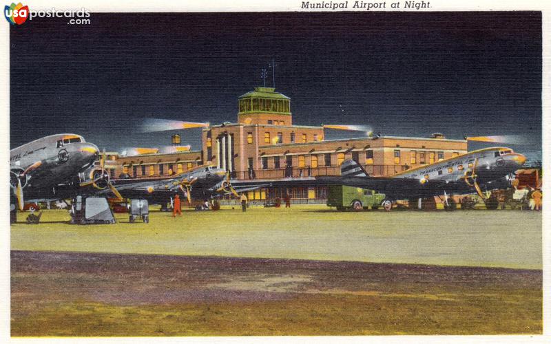Pictures of Kansas City, Missouri, United States: Municipal Airpor at night