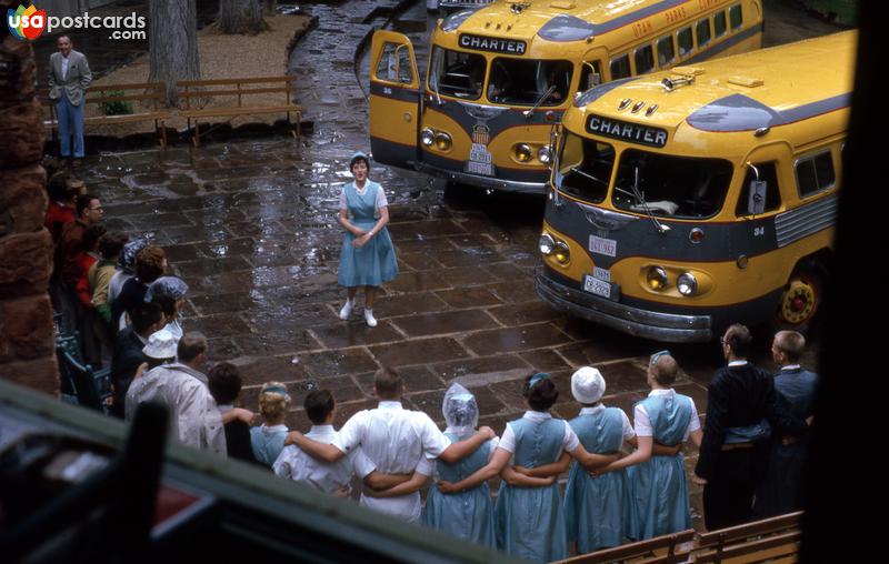 Group of nurses traveling the Utah National Parks (circa 1962)