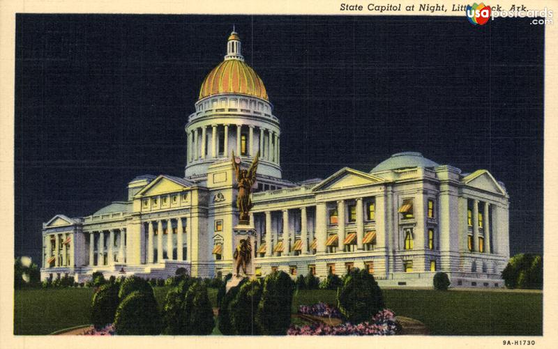Pictures of Little Rock, Arkansas: State Capitol at Night