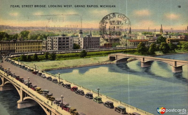 Pictures of Grand Rapids, Michigan: Pearl Street Bridge