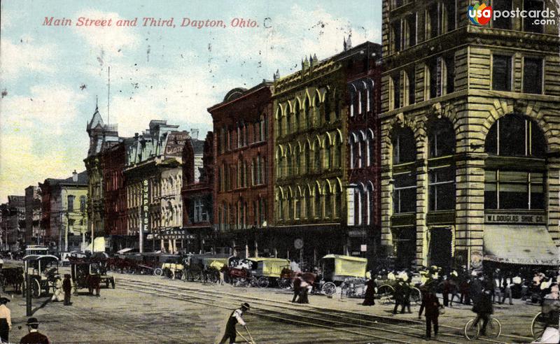 Pictures of Dayton, Ohio: Main Street and Third