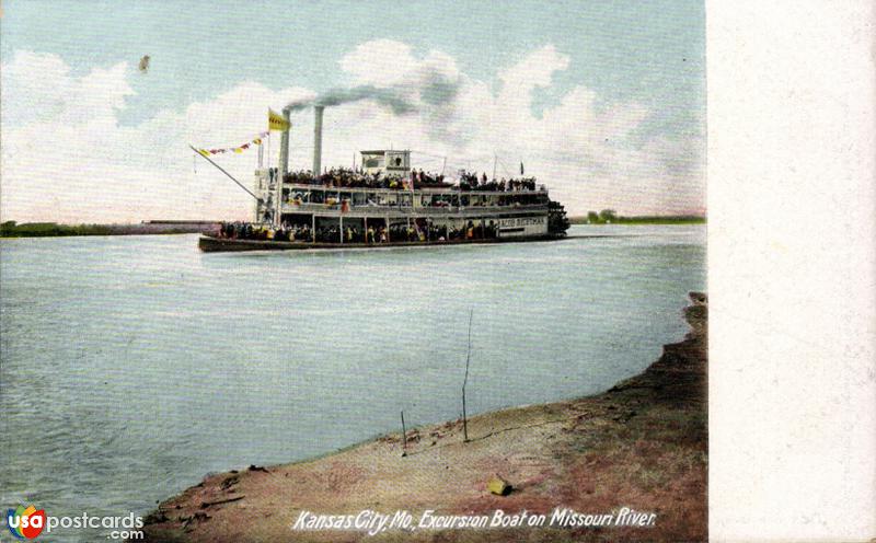 Pictures of Kansas City, Missouri: Excursion Boat on Missouri River