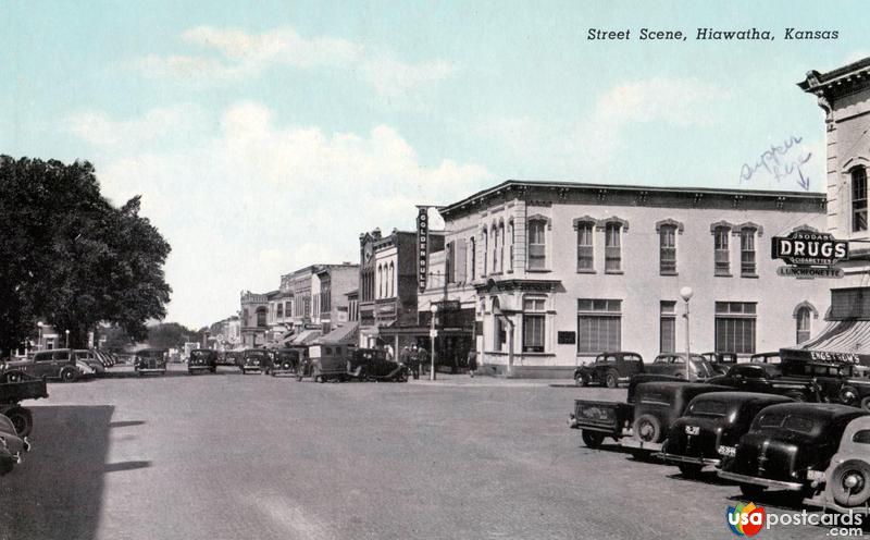 Pictures of Hiawatha, Kansas: Street Scene