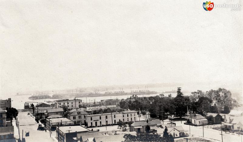 Pictures of San Diego, California: View of the Harbor